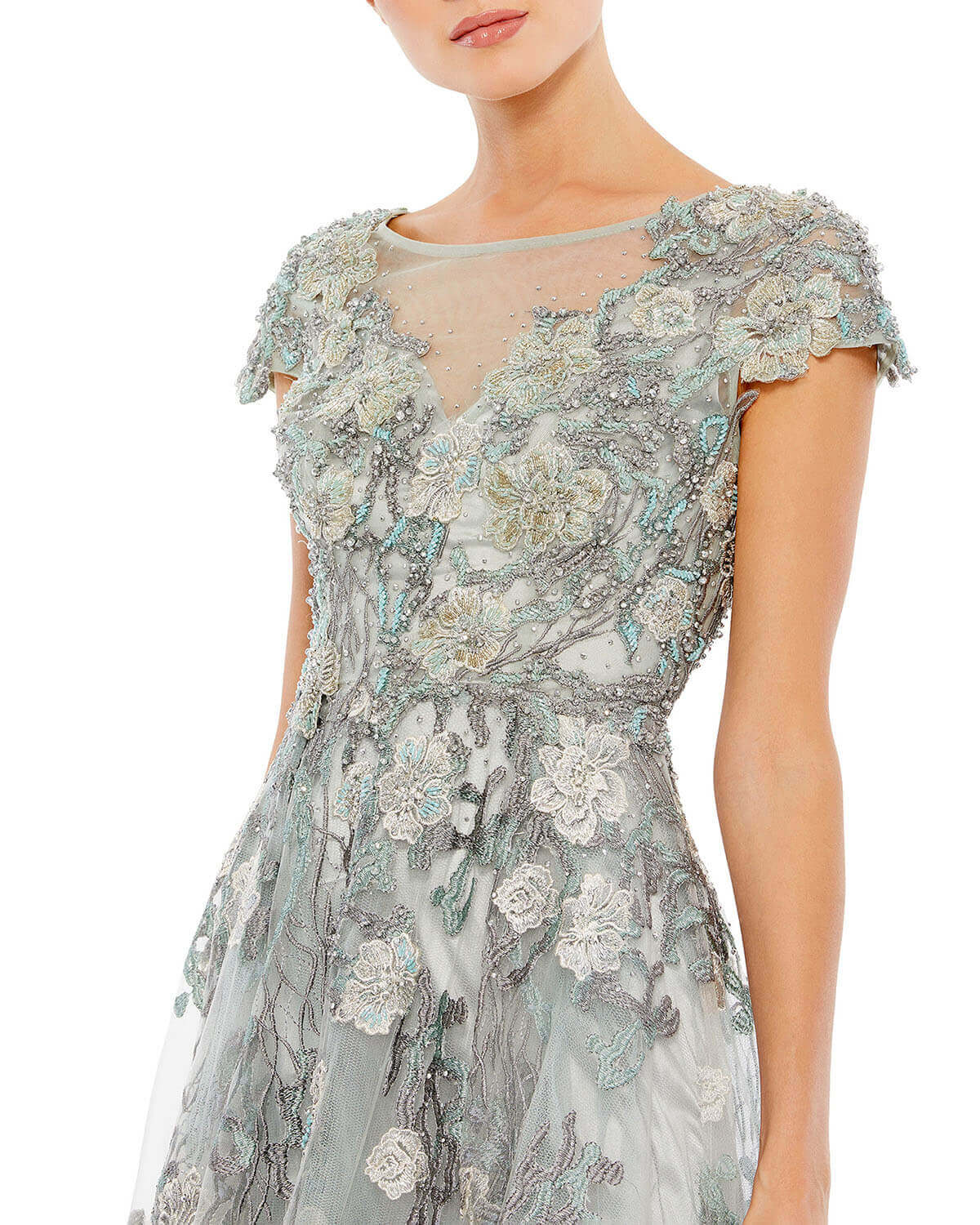 FLORAL EMBROIDERED SHORT SLEEVE GOWN